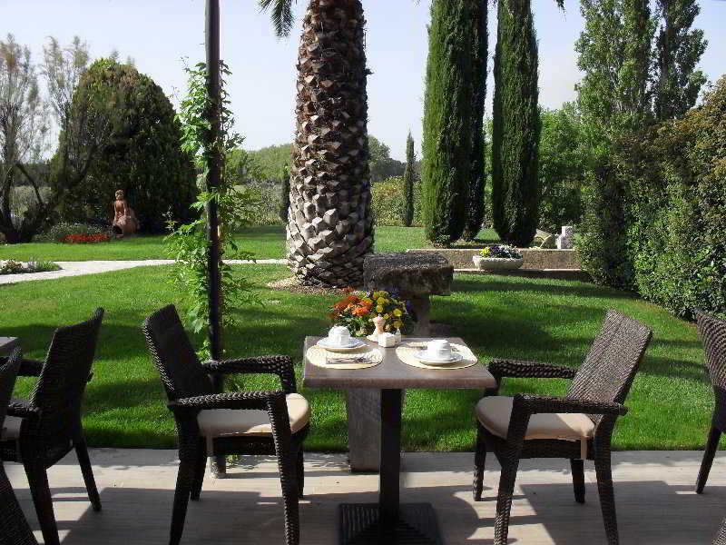 Val Baussenc, The Originals Relais Hotel Maussane-les-Alpilles Eksteriør billede